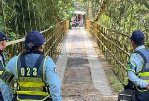 Autoridades de tránsito refuerzan restricción de paso en el puente Don Nicolás por riesgos estructurales en Calarcá